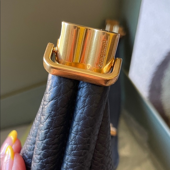 Songmont Luna Onyx Shoulder Bag with Gold Accents - Picture 3 of 14